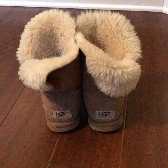 Ugg Boots - Picture 4 of 6